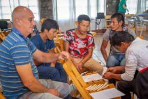 Cómo integrar la gestión de riesgos y la prevención de emergencias en grupos comunitarios locales